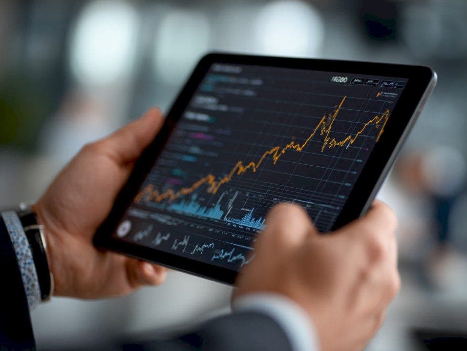 How to analyze stocks for smarter investment decisions